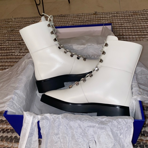 BRAND NEW IN BOX Stuart Weitzman combat boots. - Picture 3 of 6
